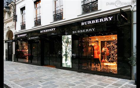 burberry paris faubourg st honoré|rue saint honore Paris.